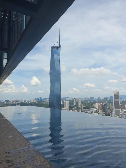 Appartamento Infinity Pool/ Lucentia Bbcc, Near Lalaport, Pnb118, Klcc Kuala Lumpur Esterno foto